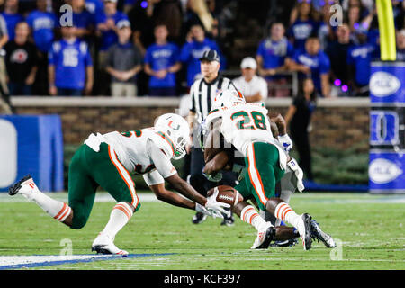 Durham, NC, Stati Uniti d'America. 29Sep, 2017. XX Il NCAA match tra Miami e il duca presso lo Stadio Wallace Wade in Durham, NC. (Scott Kinser/Cal Sport Media) Credito: csm/Alamy Live News Foto Stock