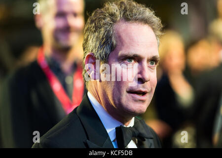 Londra, Regno Unito. Il 4 ottobre 2017. Hugh bonneville arriva per uk film premiere di respirare a odeon leicester square durante la 61BFI London Film Festival apertura notturna di gala. Credito: wiktor szymanowicz/alamy live news Foto Stock