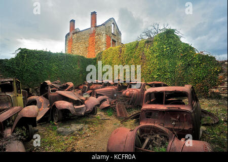 Automobile rimane, Oradour-sur-Glane, Haute-vienne dipartimento, Limousin Francia Foto Stock