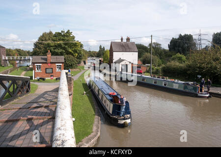 Giunzione Hawksbury o Sutton Stop dove il canale di Oxford e la Coventry Canal soddisfare. Foto Stock