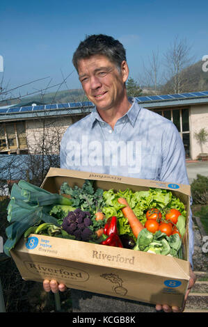 Guy Watson (Guy Singh-Watson), CEO e fondatore di Riverford Organic Farms Foto Stock