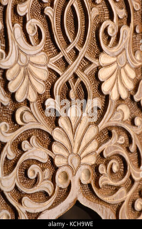 Orientali e asiatiche elemento tradizionale di scultura decorativa closeup Foto Stock