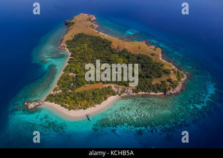 Le splendide isole di Flroes, Indonesia dal di sopra Foto Stock