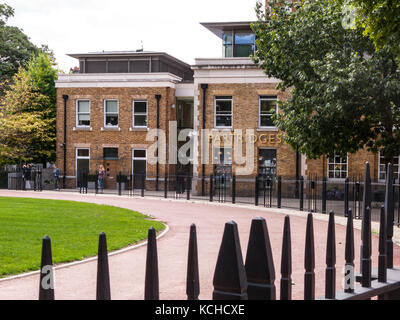 Pernici negozio di generi alimentari, Duke of York Square, Kings Road, Londra Foto Stock