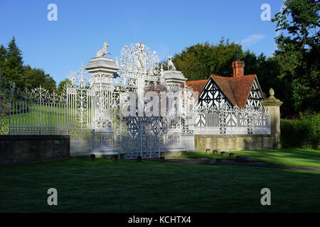 Chirk Castle gates e lodge,Chirk,north Wales, Regno Unito. Foto Stock