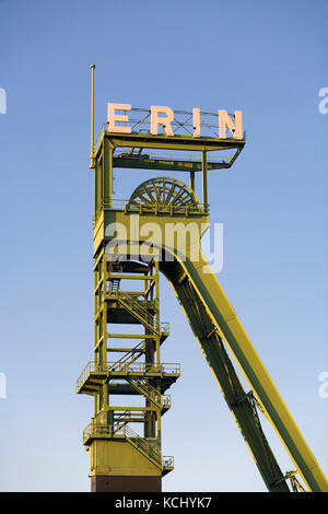 Germania, zona Ruhr, Castrop-Rauxel, copricapo della miniera di carbone in disuso Erin. Deutschland, Ruhrgebiet, Castrop-Rauxel, Foerderturm der stillgelegten Ze Foto Stock