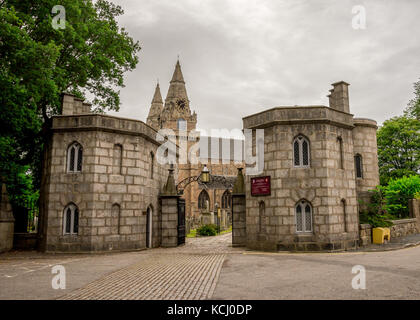 Porta di ingresso a st machar cattedrale nella città di Aberdeen, Scozia Foto Stock