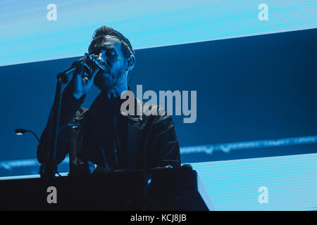 L'inglese trip hop Massive Attack esegue un concerto dal vivo al Forum di Copenhagen. Qui Robert "3D" del Naja è visto dal vivo sul palco. Danimarca, 16/08 2016. Foto Stock