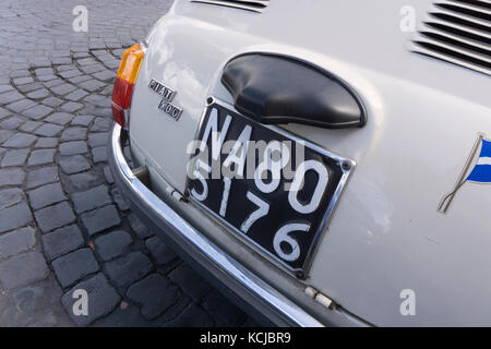 Fiat 500 bubble auto con napoli napoli targa Foto Stock