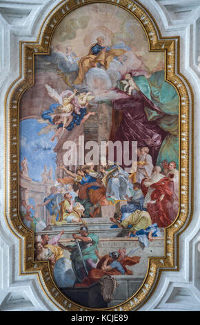 Roma. L'Italia. Il Miracolo delle catene, soffitto affrescato da Giovanni Battista Parodi (1674-1730), 1706, Basilica di San Pietro in Vincoli (San Pietro i Foto Stock