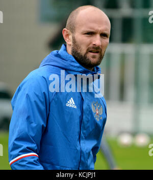 Mosca, Russia. 05th Ott 2017. Il centrocampista russo di calcio internazionale Konstantin Rausch nella sessione di allenamento prima della partita di prova contro la Corea del Sud a Mosca il 5 ottobre 2017. Credit: Alizada Studios/Alamy Live News Foto Stock