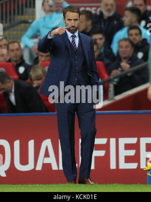 Londra, Regno Unito. 05 ott 2017. Londra, Regno Unito. 05 ott 2017. Gareth Southgate manager di Inghilterra durante il Gruppo F World Cup qualifier tra Inghilterra e la Slovenia ha suonato presso lo Stadio di Wembley, London il 5 ottobre 2017 Credit: Jason Mitchell/Alamy Live News Credito: Jason Mitchell/Alamy Live News Foto Stock