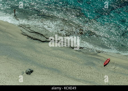 La spiaggia denominata 'praia i focu' nei pressi di capo Vaticano, Italia meridionale Foto Stock