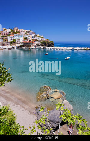 Spiaggia e vista mare al villaggio di Bali, l'isola di Creta, Grecia Foto Stock