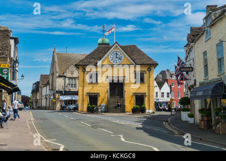 Tetbury, Market Hall, antico edificio in centro città, Gloucestershire, UK; Inghilterra Foto Stock