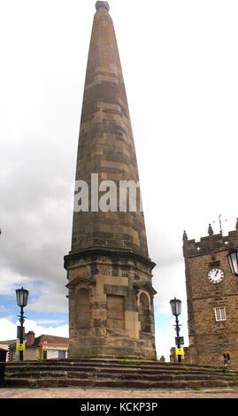 L'Obelisco, luogo di mercato, Richmond, North Yorkshire Foto Stock