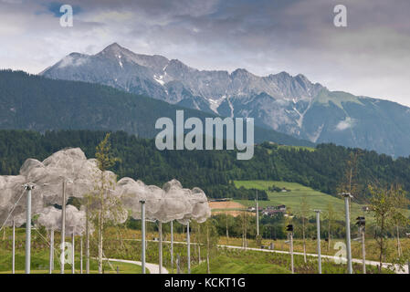 Il cristallo cloud giardino ai Mondi di Cristallo Swarovski di Wattens, Austria Foto Stock