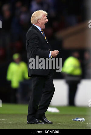 L'allenatore scozzese Gordon Strachan reagisce a tempo pieno alla partita di qualificazione al Mondiale FIFA 2018 del gruppo F a Hampden Park, Glasgow. Foto Stock