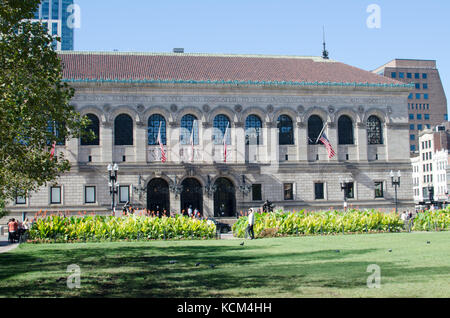 Boston Public Library McKim costruire la più grande biblioteca comunale sistema degli Stati Uniti d'America,ramo centrale situato in Copley Square BOSTON (STATI UNITI D'AMERICA Foto Stock