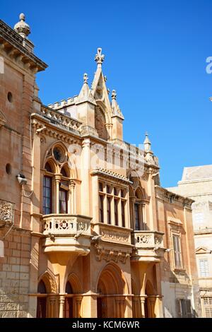 Il palazzo dei vescovi in piazza san nottolino, Mdina, Malta, l'Europa. Foto Stock