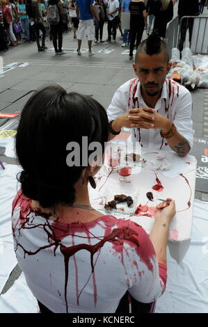 Lione, Francia l269 animali attivisti dei diritti di protestare contro le violenze fatte agli animali e a chiedere per i macelli per la chiusura di Lione, stock photo l269 un Foto Stock