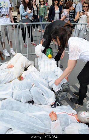 Lione, Francia gli attivisti per i diritti degli animali L269 protestano contro le violenze fatte agli animali e chiedono la chiusura dei macelli, Lione, foto di scorta L269 AN Foto Stock