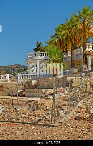 Il famousTurkish Night Club, Halikarnas, a Bodrum essere demolito. Foto Stock