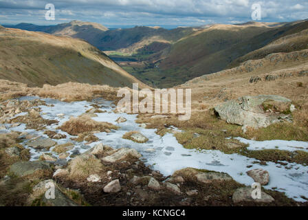 Fratelli Water e Hartsop visto da Passo Scandale, vicino Ambleside, Lake District, UK Foto Stock