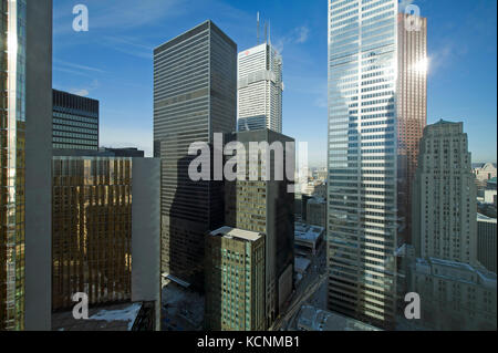 Tornto, ontario downtown, td centro e bay street il distretto bancario visto da brookfield place torre dell'ufficio. Foto Stock