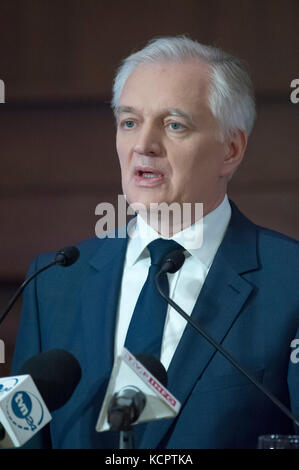 Gdansk, Polonia. 06 ott 2017. Jaroslaw Gowin, vice primo ministro e ministro della Scienza e dell'istruzione superiore, su inaugurazione dell'anno accademico 2017/2018 su Politechnika Gdanska (l'Università della tecnologia di Danzica) in Gdansk, Polonia. 6 Ottobre 2017: Credito Wojciech Strozyk/Alamy Live News Foto Stock