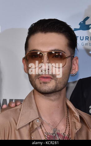 Colonia, Germania. 5 ottobre 2017. Il musicista Bill Kaulitz della band Tokio Hotel al Festival del Cinema di Colonia, Germania, 5 ottobre 2017. Crediti: Horst Galuschka/dpa/Alamy Live News Foto Stock