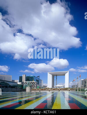 Grand Arch a La Defense, Parigi, Francia Foto Stock