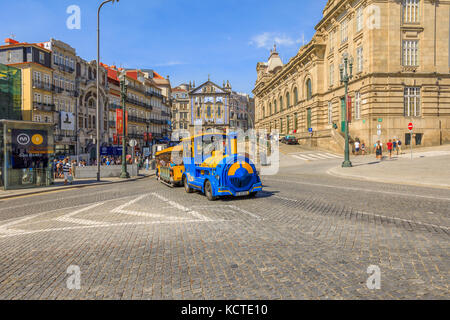 Almeida Garrett Square Oporto Foto Stock