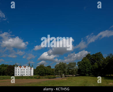 Il castello di Ahrensburg, Germania Foto Stock