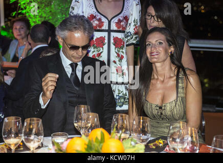 Celebrities partecipa alla serata di Lotta alle celebrità 2017 a Roma Con: Andrea Bocelli, Veronica Berti Dove: Roma, Italia Quando: 06 Set 2017 credito: IPA/WENN.com **disponibile Solo per la pubblicazione in Regno Unito, Stati Uniti, Germania, Austria, Svizzera. NESSUN UTILIZZO WEB** Foto Stock