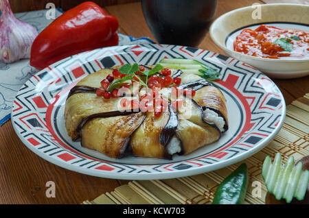 La cucina turca. patlicanli perde pilavi , vista superiore. cibo orientale Foto Stock