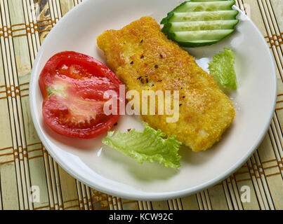 Cotoletta alla milanese - milanese di vitello, piatto italiano, una varietà popolare di cotoletta Foto Stock