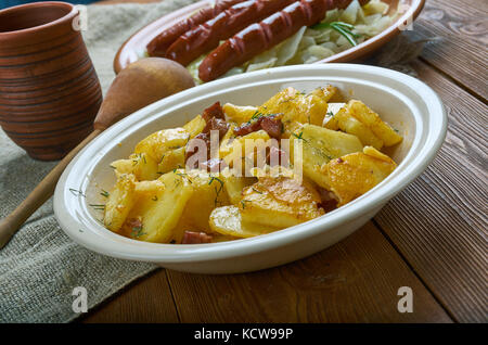 Bratkartoffeln - stile tedesco patate fritte Foto Stock