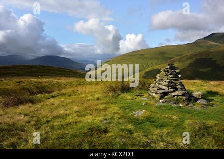 Nuvole temporalesche sulla testa di clough Foto Stock