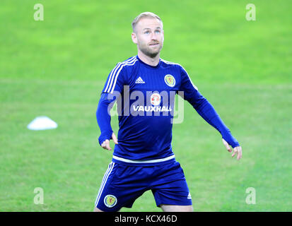 Barry Bannan della Scozia durante una sessione di formazione allo Stadion Stozice, Lubiana. Foto Stock