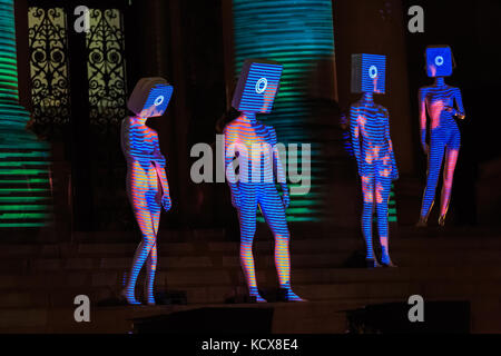 6 OTT 2017, Leeds luce notturna, una magica festa di luce e di colore, questo tredicesimo anno di luce notte di Leeds. Foto Stock