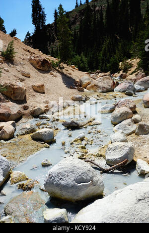 Meraviglie paesaggistiche del Parco nazionale vulcanico di Lassen in California Foto Stock