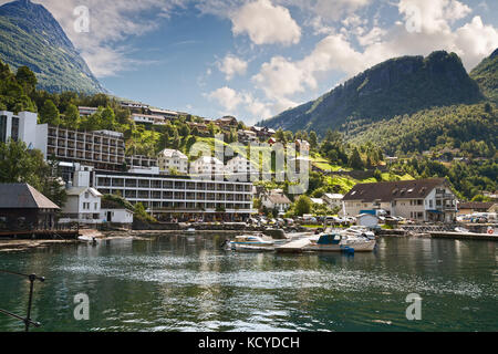 Geiranger cittadina sulle sponde del geirangerfjord, Norvegia Foto Stock