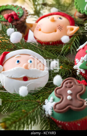 Variazione di natale decorativo mini dessert Foto Stock