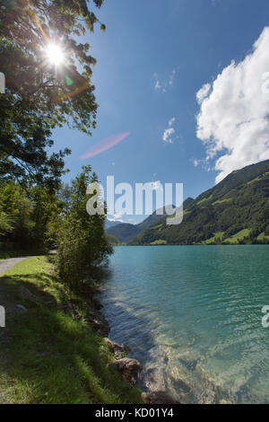 Lago di Lungern, Svizzera. vista pittoresca del lago di Lungern nel cantone svizzero (county) di Obvaldo. Foto Stock