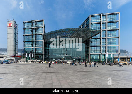 Edificio moderno di Berlino Stazione Centrale, Berlin Hauptbahnhof, Germania Foto Stock