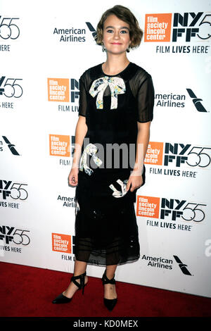 Millicent simmonds assiste il 'wonderstruck' premiere durante il cinquantacinquesimo new york film festival di Alice Tully Hall il 7 ottobre 2017 in New York City. Foto Stock