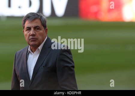 Lisbona, Portogallo. 08 ott 2017. EPF il presidente Fernando Gomes durante la squadra nazionale della sessione di formazione prima che la partita tra il Portogallo e la Svizzera a luz stadium a Lisbona il 8 ottobre 2017. ( Credito: bruno barros/alamy live news Foto Stock