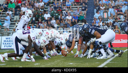 Ncaafb. Il 7 ottobre, 2017. Florida Atlantic University gufi vs Old Dominion monarchi a SB Ballard Stadium in Norfolk, Virginia Florida Atlantic beat Old Dominion 58-28. Jen Hadsell/CSM/Alamy Live News Foto Stock