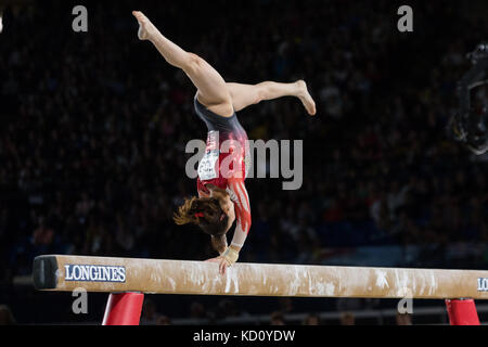 Montreal, Canada. 08 ott 2017. Asuka Teramoto del Giappone (589) compete durante l'apparecchiatura finali di Ginnastica Artistica Campionati del Mondo 2017 allo Stadio Olimpico di Montreal, Canada. Daniel Lea/CSM/Alamy Live News Foto Stock